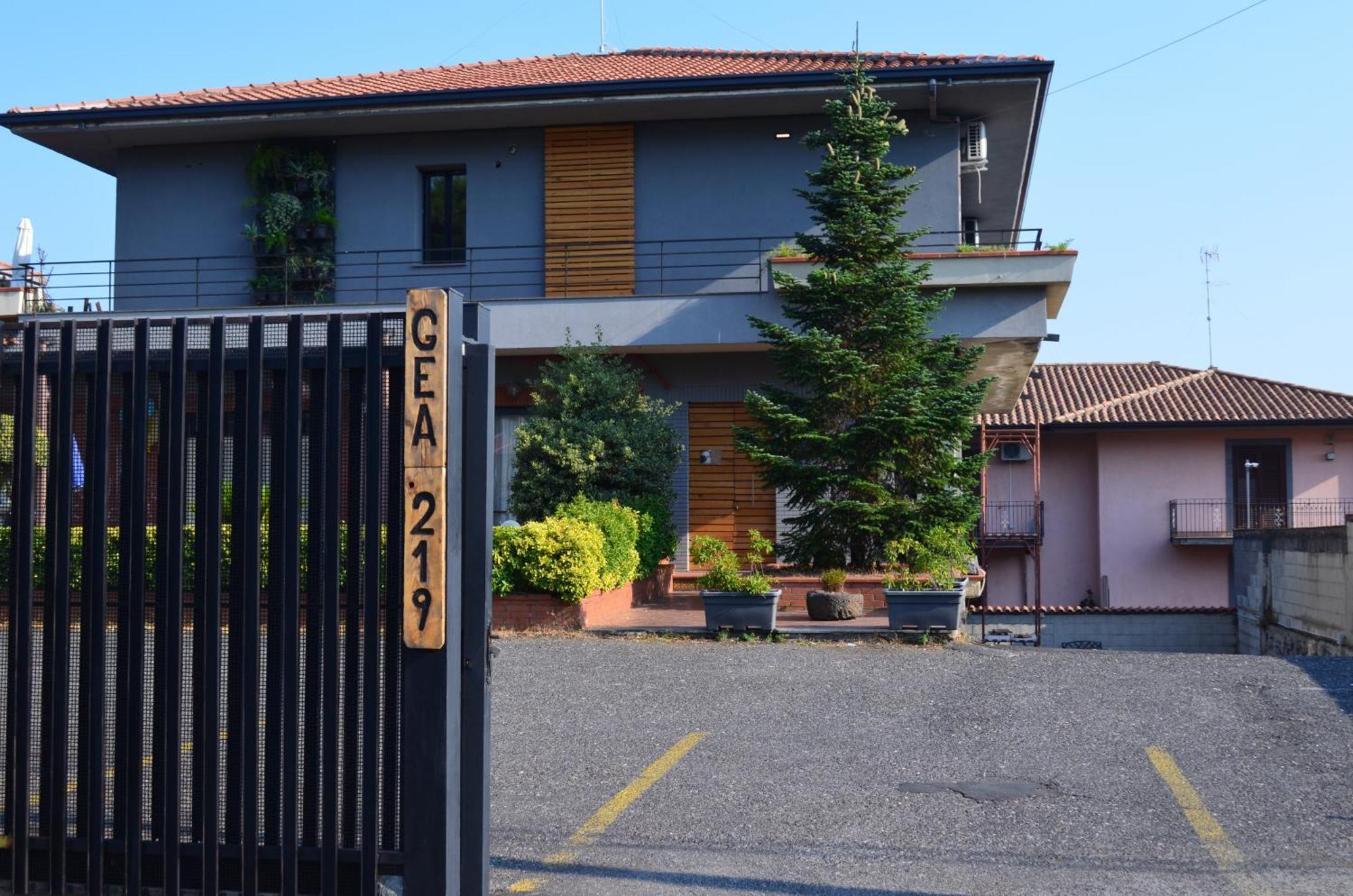 Gea Etna Apartment&Rooms Nicolosi Luaran gambar